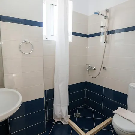 Near The Sea Nano Apartment Ksamil