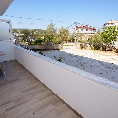 Apartment Near The Sea Nano *