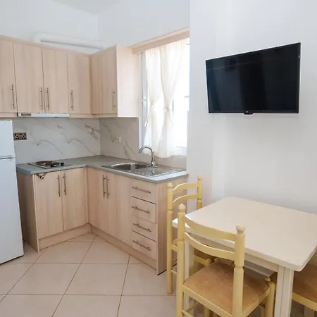 Near The Sea Nano Apartment Ksamil