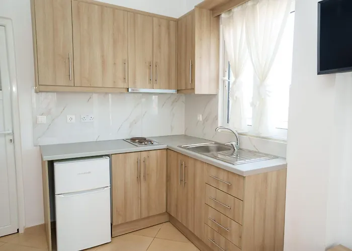 Near The Sea Nano * Ksamil